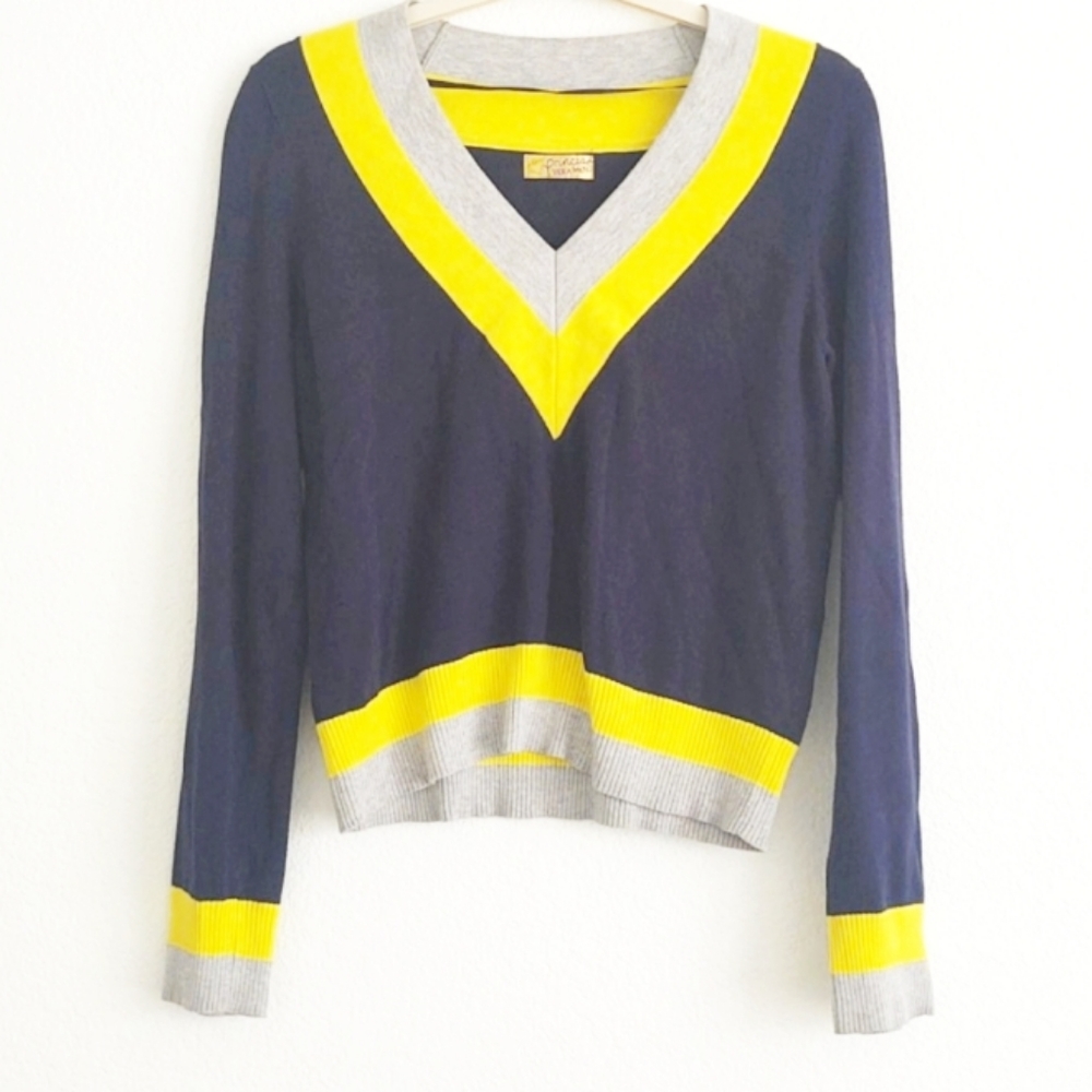 Princess Vera Wang V Neck Sweater S